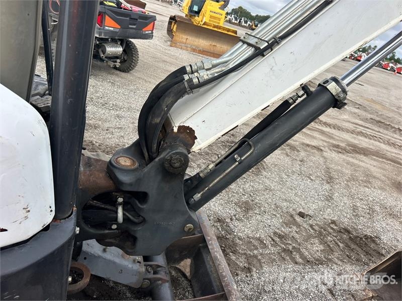 Bobcat E26 Minibagger < 7t
