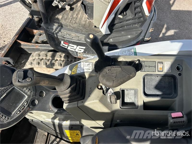 Bobcat E26 Mini bagri <7t