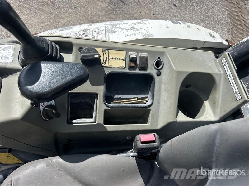 Bobcat E26 Mini ekskavatori < 7 t