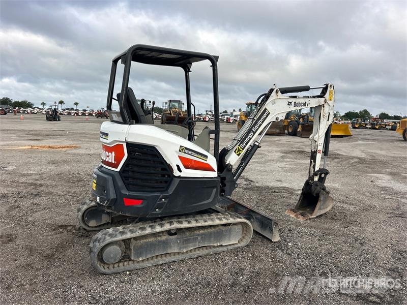 Bobcat E26 Mini ekskavatori < 7 t