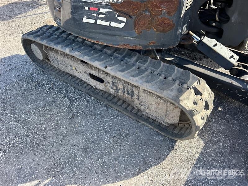 Bobcat E26 Mini bagri <7t