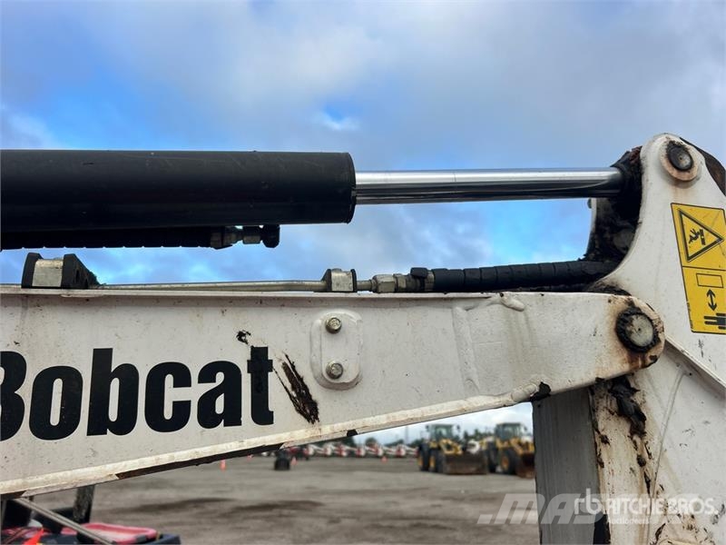 Bobcat E26 Mini ekskavatori < 7 t