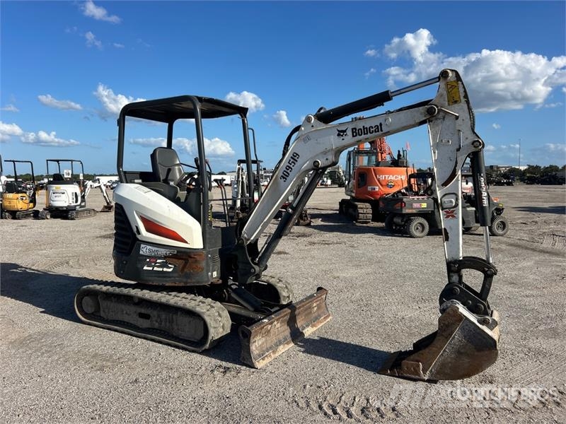 Bobcat E26 Mini bagri <7t