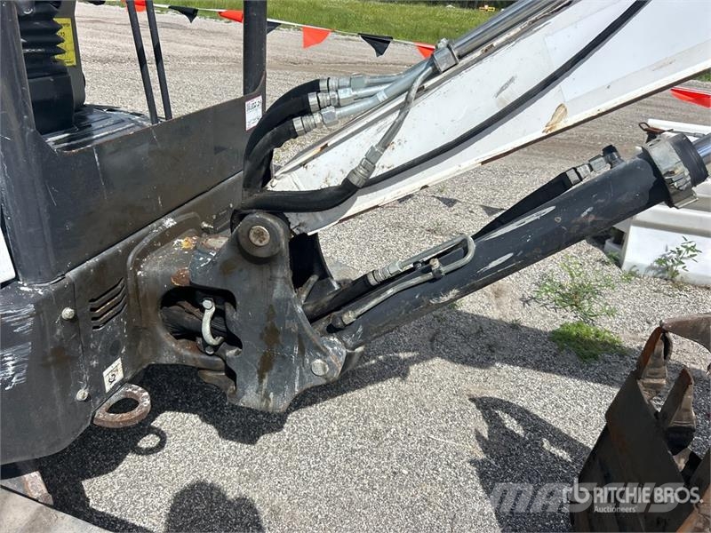 Bobcat E26 Mini ekskavatori < 7 t