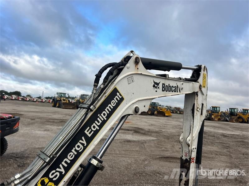 Bobcat E26 Mini ekskavatori < 7 t