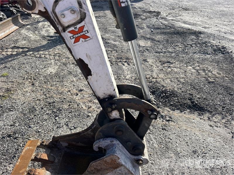 Bobcat E26 Mini bagri <7t