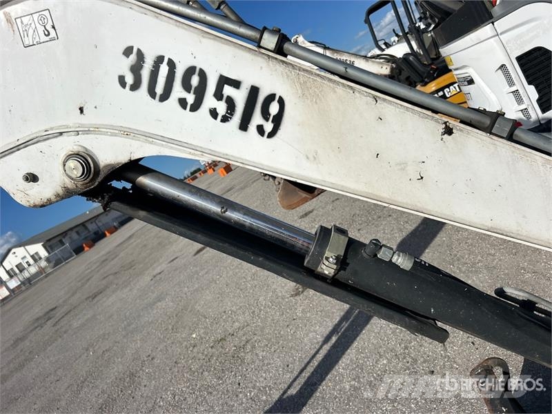 Bobcat E26 Mini bagri <7t