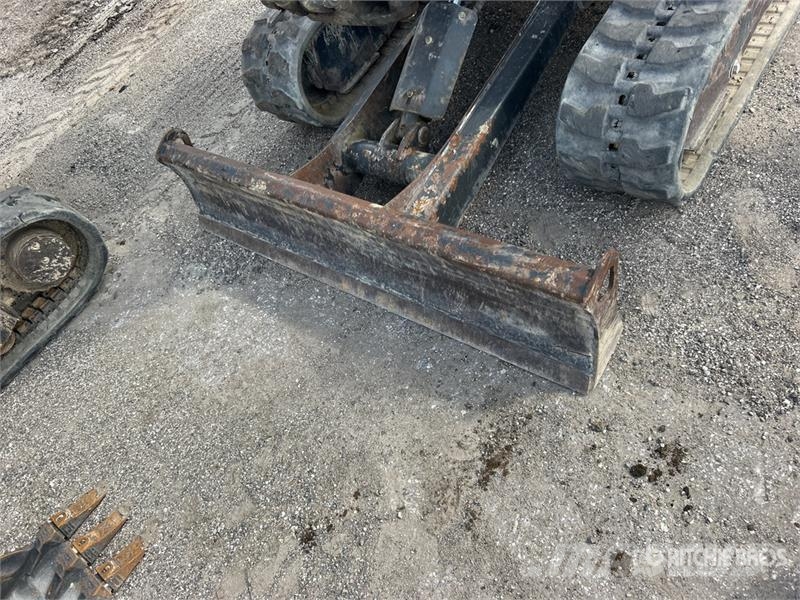Bobcat E26 Mini excavators < 7t