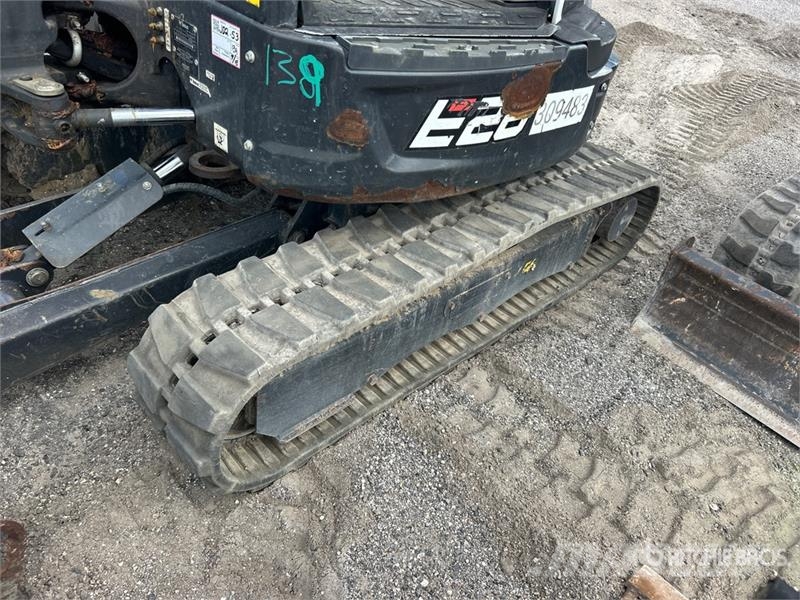 Bobcat E26 Mini excavators < 7t