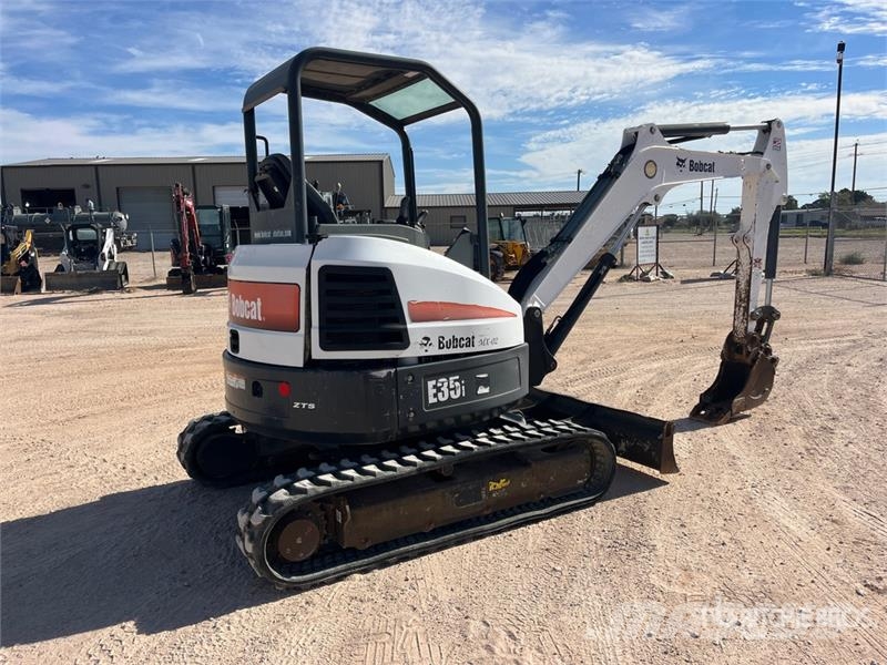 Bobcat E31i Mini Excavator 小型挖土機/掘鑿機<7t(小型挖掘機)