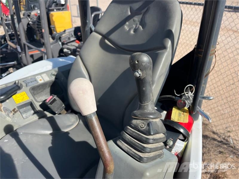 Bobcat E31i Mini Excavator 小型挖土機/掘鑿機<7t(小型挖掘機)