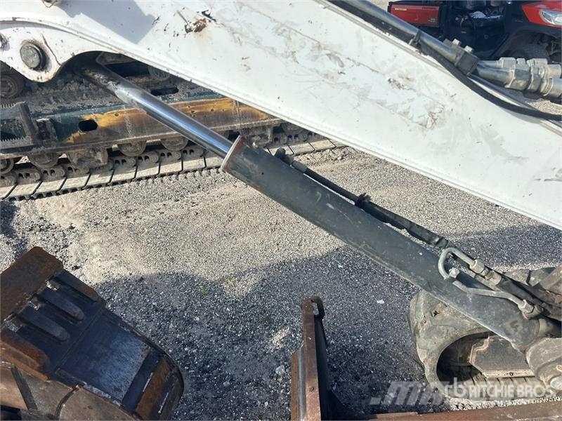 Bobcat E32 Mini excavators < 7t