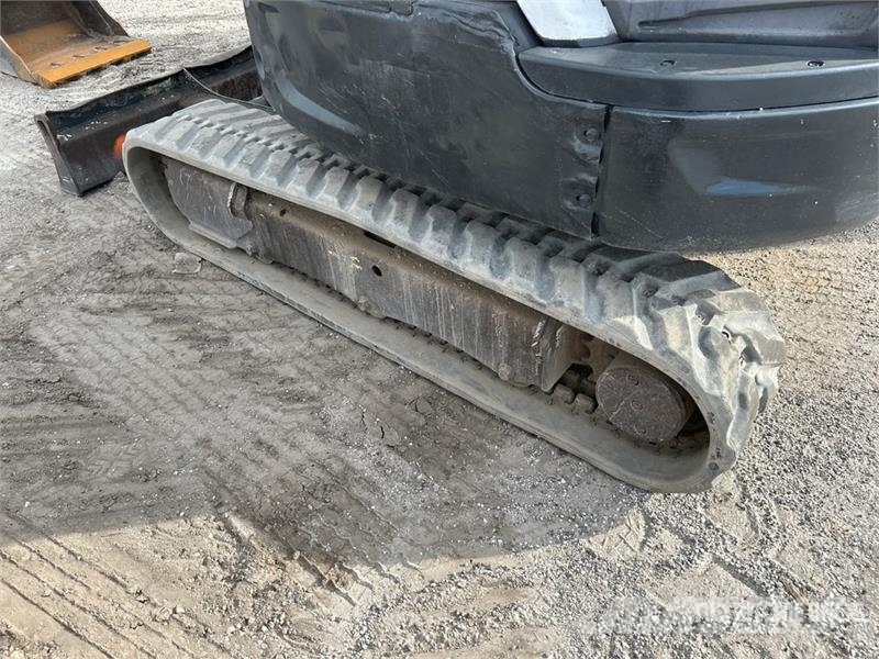 Bobcat E32 Mini kotrók < 7t