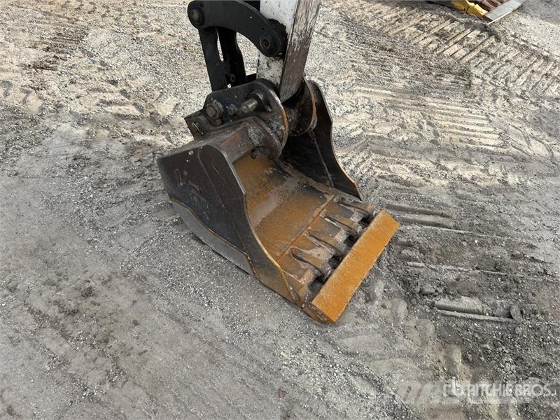 Bobcat E32 Mini kotrók < 7t
