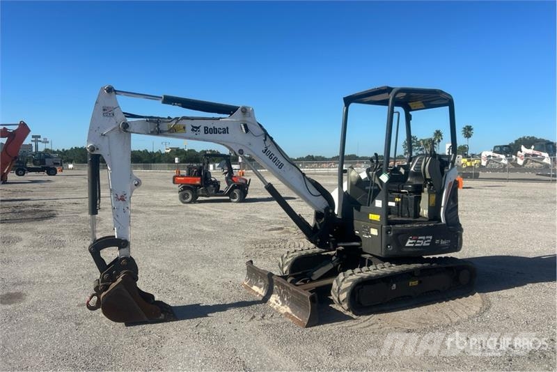 Bobcat E32i Mini Excavator Minigrävare < 7t