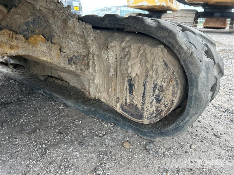 Bobcat E32i Mini Excavator Mini excavators < 7t
