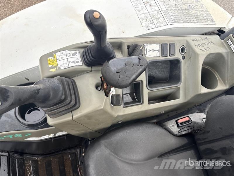 Bobcat E32i Mini Excavator حفارات صغيرة أقل من 7 طن (حفارات صغيرة)