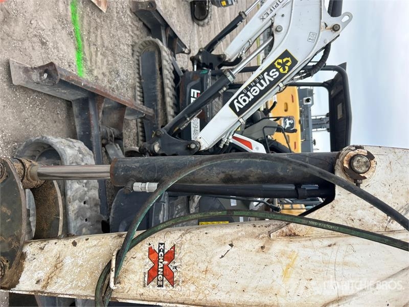 Bobcat E32i Mini Excavator Mini excavators < 7t