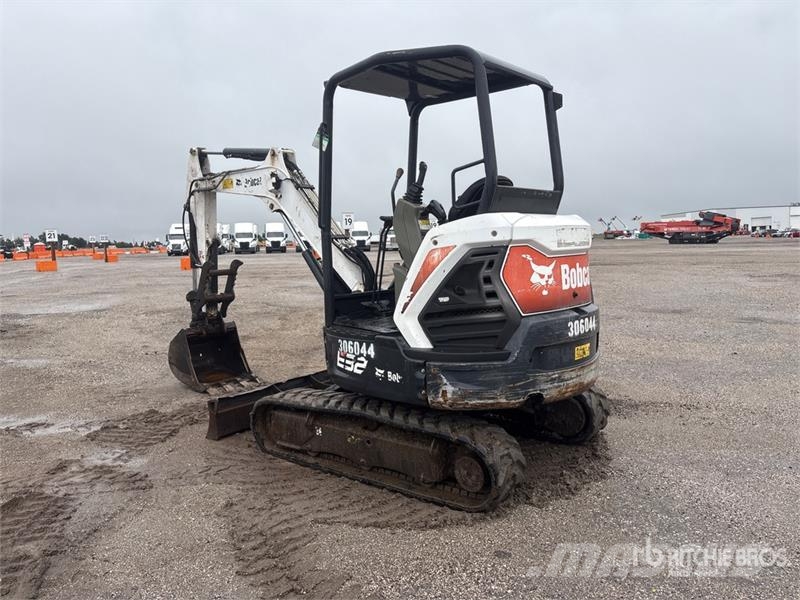 Bobcat E32i Mini Excavator حفارات صغيرة أقل من 7 طن (حفارات صغيرة)