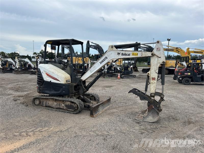 Bobcat E32i Mini Excavator Mini excavators < 7t