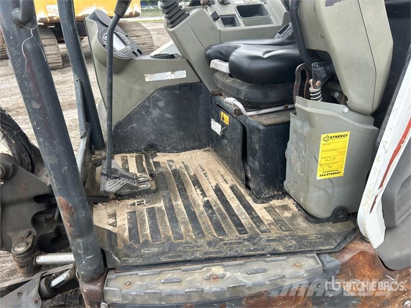 Bobcat E32i Mini Excavator Mini excavators < 7t