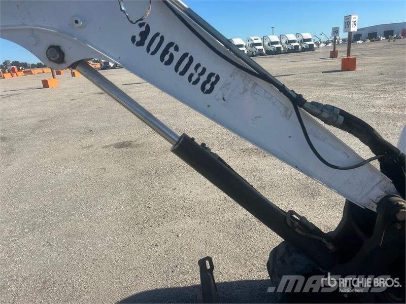 Bobcat E32i Mini Excavator Minigrävare < 7t