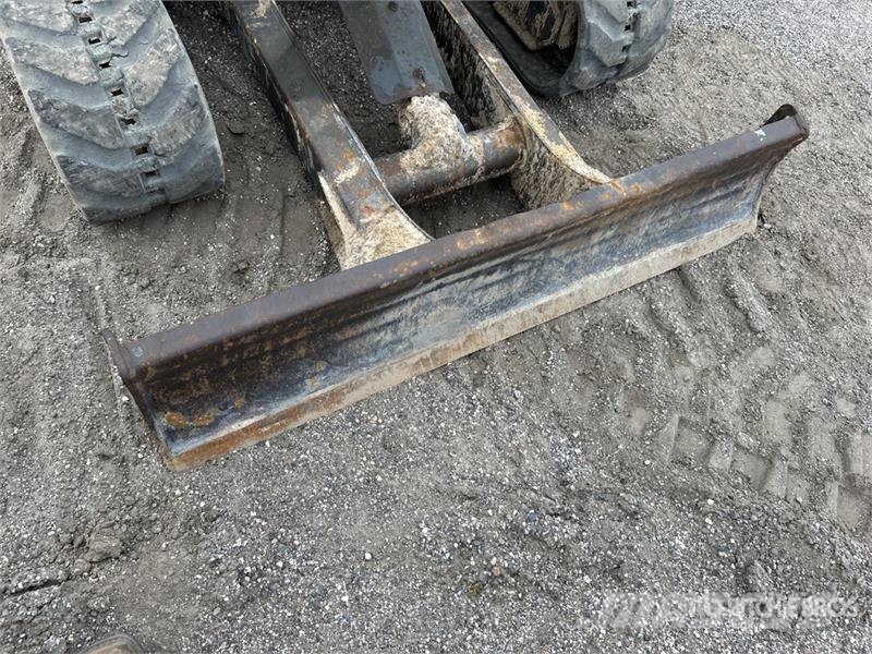 Bobcat E32i Mini Excavator Mini excavators < 7t