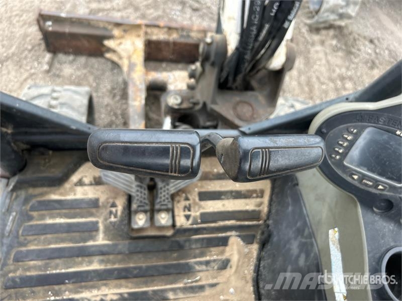 Bobcat E32i Mini Excavator Mini excavators < 7t