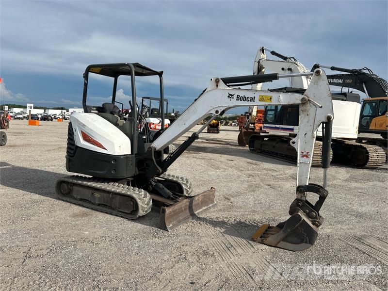 Bobcat E32i Mini Excavator Mini excavators < 7t (Mini diggers)