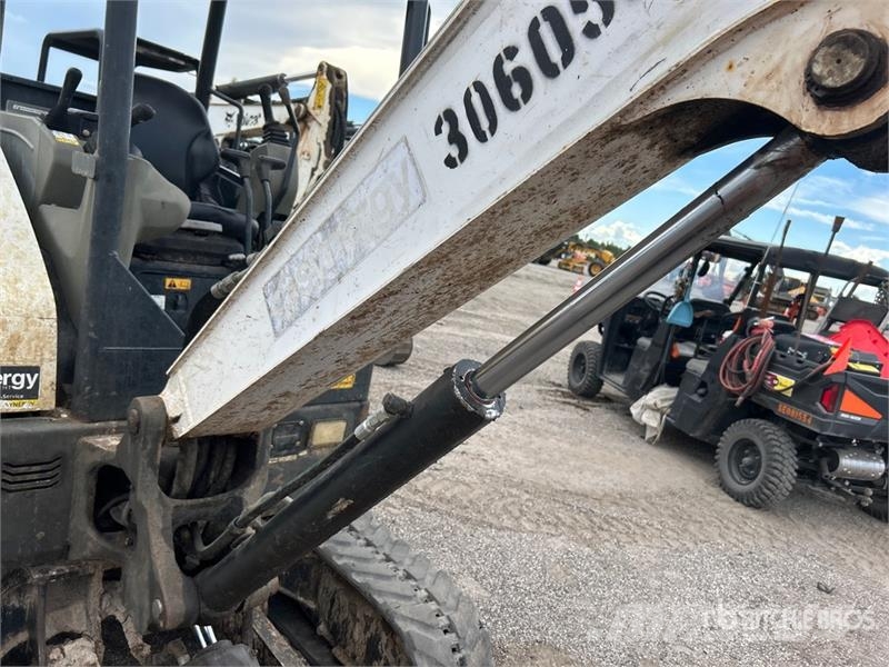 Bobcat E32i Mini Excavator Mini excavators < 7t