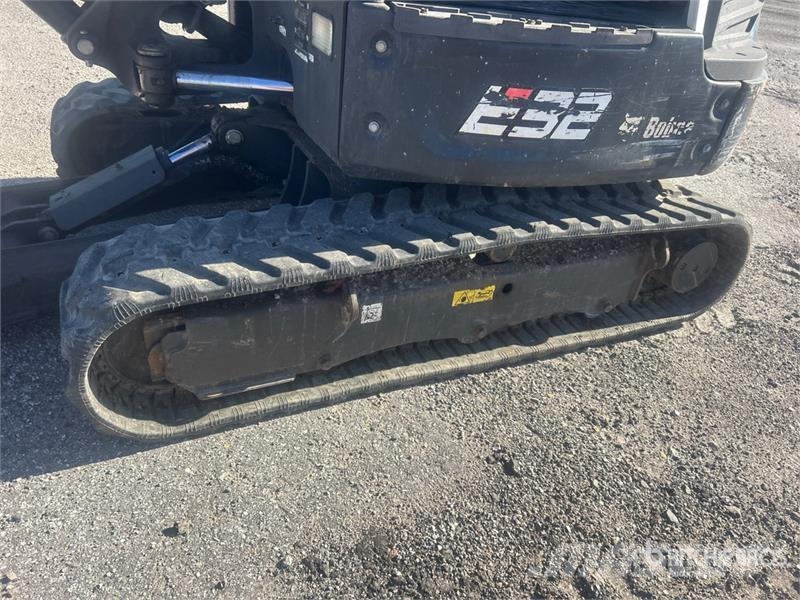Bobcat E32i Mini Excavator Minigrävare < 7t