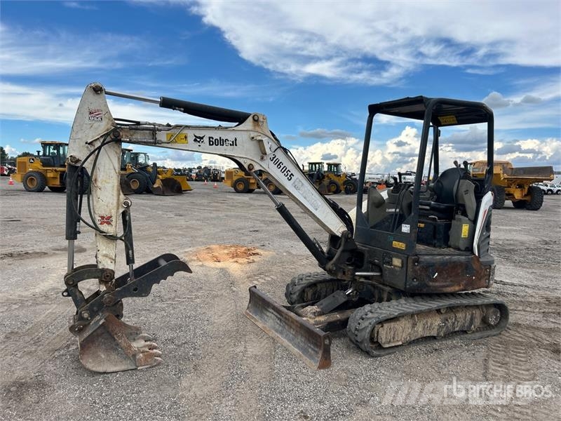 Bobcat E32i Mini Excavator Mini excavators < 7t