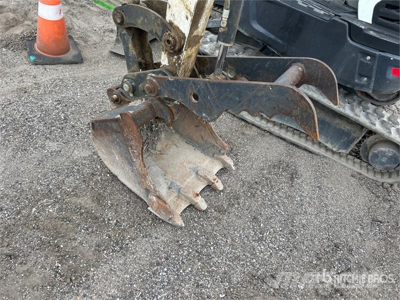 Bobcat E32i Mini Excavator Mini excavators < 7t
