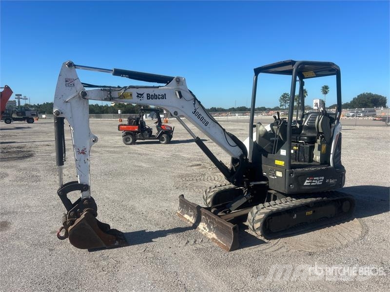Bobcat E32i Mini Excavator Minigrävare < 7t