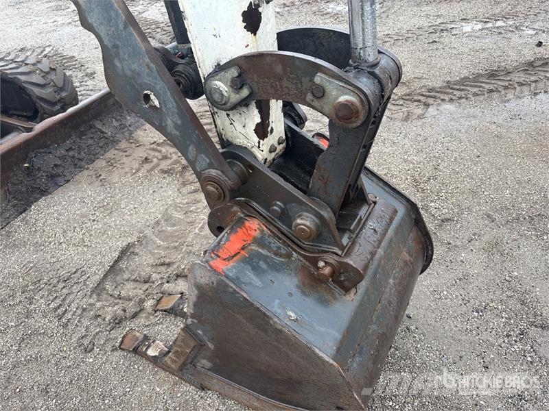 Bobcat E32i Mini Excavator حفارات صغيرة أقل من 7 طن (حفارات صغيرة)