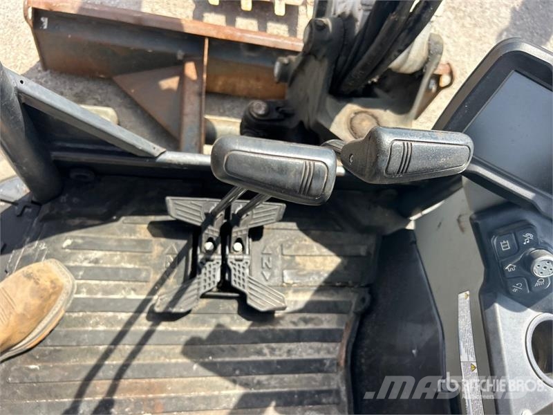 Bobcat E50 Mini Excavator Mini kotrók < 7t