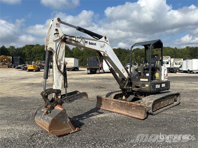 Bobcat E50 Mini Excavator Mini bagri <7t