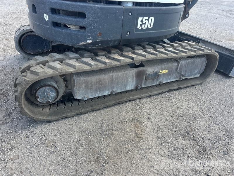 Bobcat E50 Mini Excavator Mini excavators < 7t