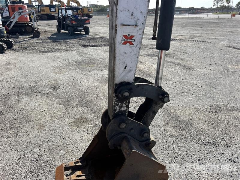Bobcat E50 Mini Excavator ミニ油圧ショベル 7t以下(ミニユンボ・ミニディガー)