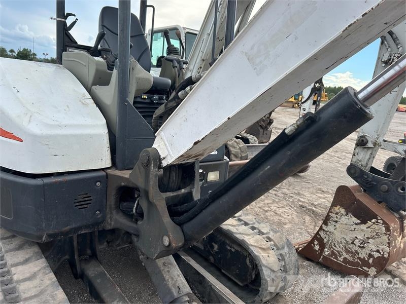 Bobcat E50 Mini Excavator Mini kotrók < 7t