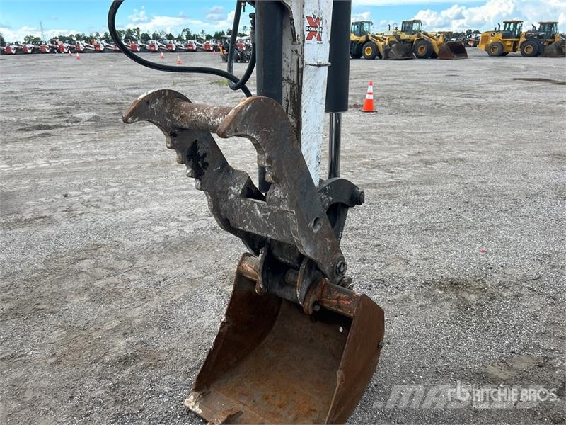 Bobcat E50 Mini Excavator Mini kotrók < 7t
