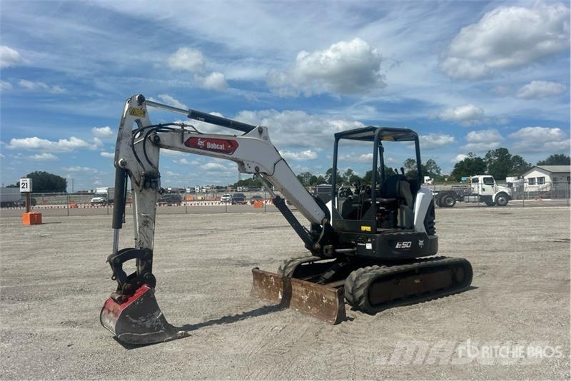 Bobcat E50 Mini Excavator Mini kotrók < 7t
