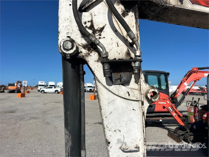 Bobcat E50 Mini Excavator ミニ油圧ショベル 7t以下(ミニユンボ・ミニディガー)