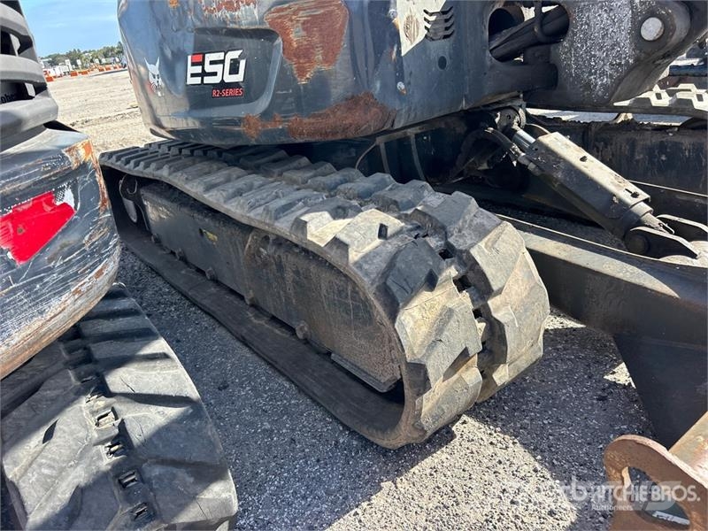 Bobcat E50 Mini Excavator ミニ油圧ショベル 7t以下(ミニユンボ・ミニディガー)