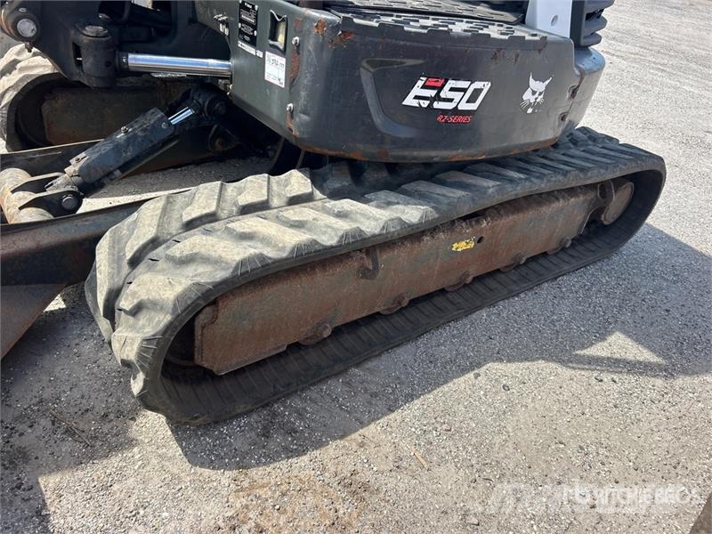 Bobcat E50 Mini Excavator Mini kotrók < 7t