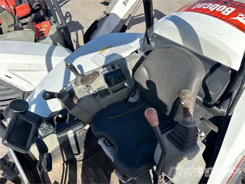 Bobcat E50 Mini Excavator ミニ油圧ショベル 7t以下(ミニユンボ・ミニディガー)