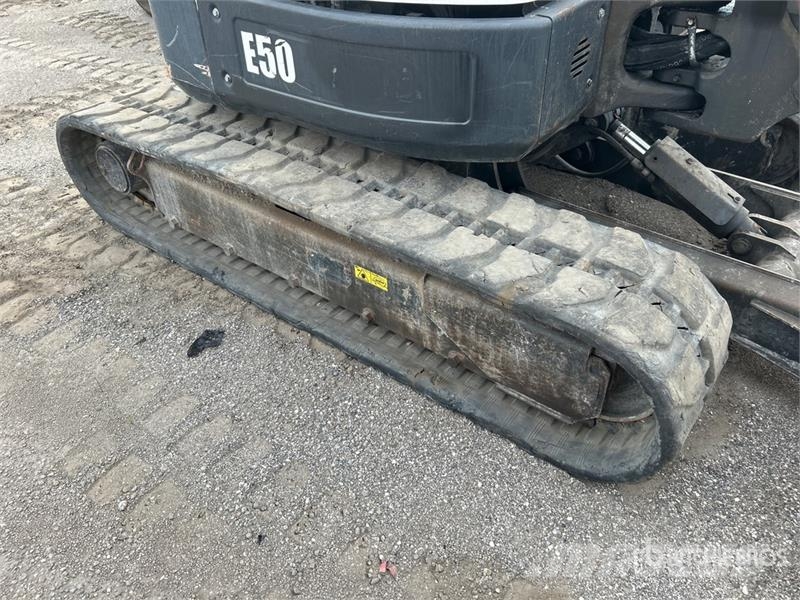 Bobcat E50 Mini Excavator Mini kotrók < 7t