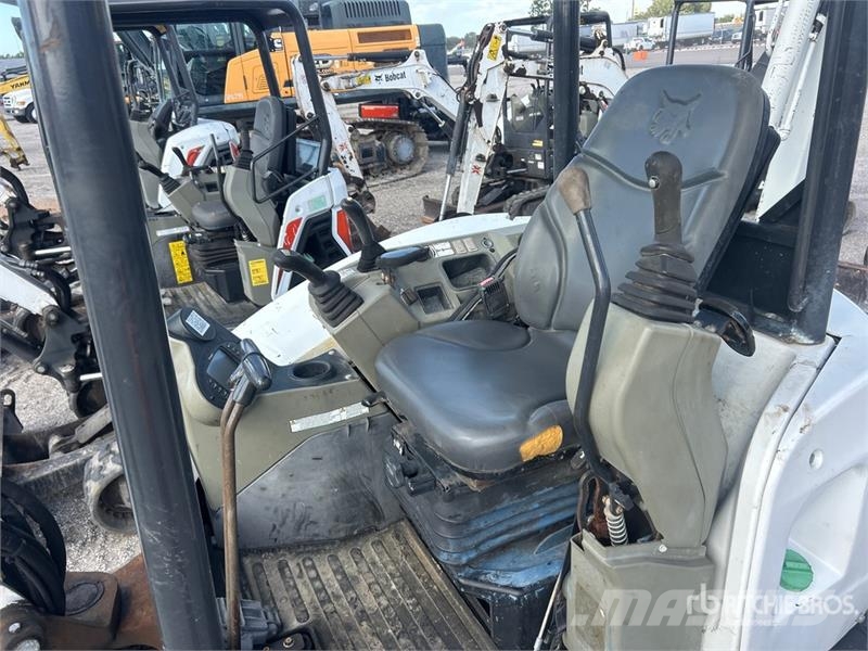 Bobcat E50 Mini Excavator Mini excavators < 7t