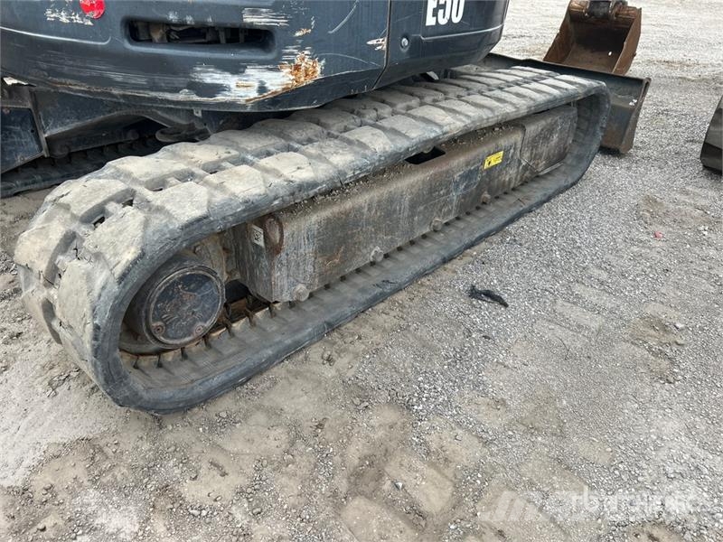 Bobcat E50 Mini Excavator Mini kotrók < 7t