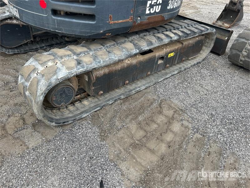 Bobcat E50 Mini Excavator Minikaivukoneet < 7t